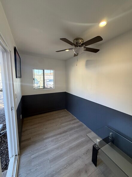 More Photos Of 17035 Sierra Hwy, Santa Clarita Office For Lease