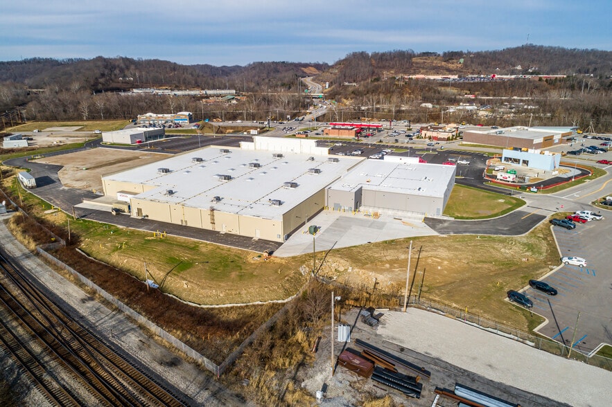 More Photos Of 31 Tanyard Station Dr, Barboursville Unknown For Lease