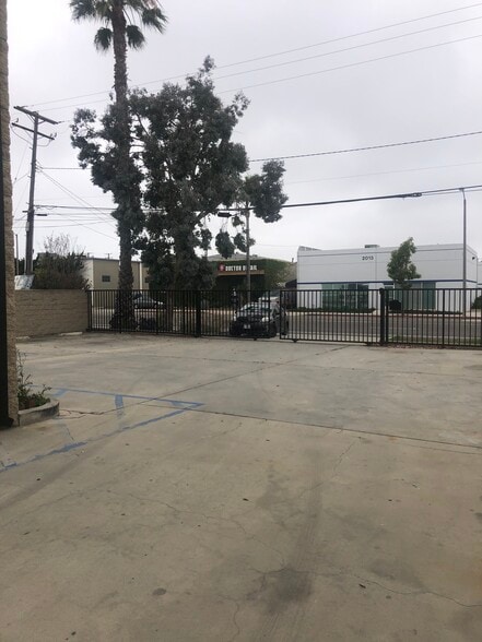 More Photos Of 2014 Placentia Ave, Costa Mesa Manufacturing For Lease
