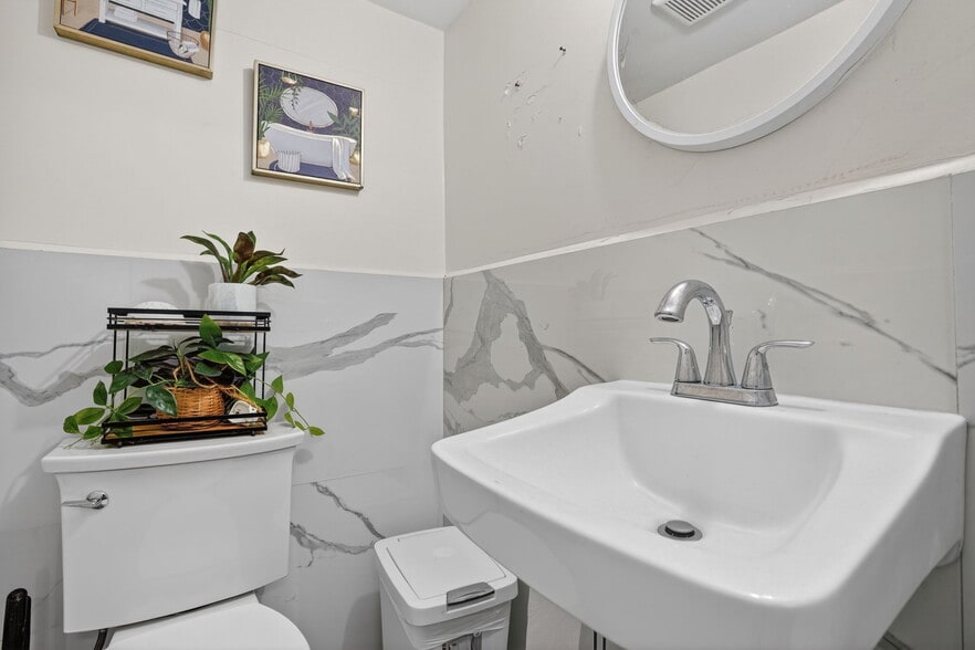 More Photos Of 45 NW 22nd Ave, Miami Restaurant For Sale