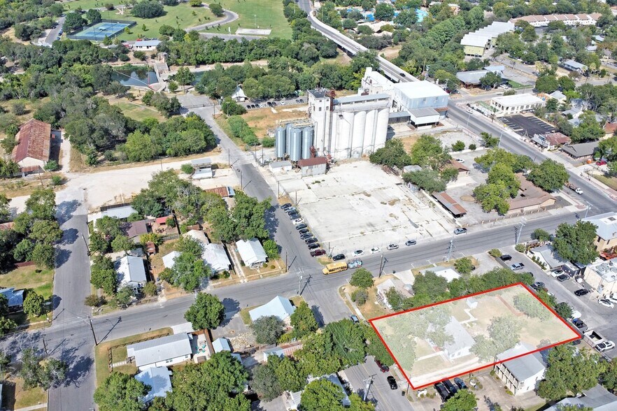 More Photos Of 268 E Mill St, New Braunfels Medical For Lease