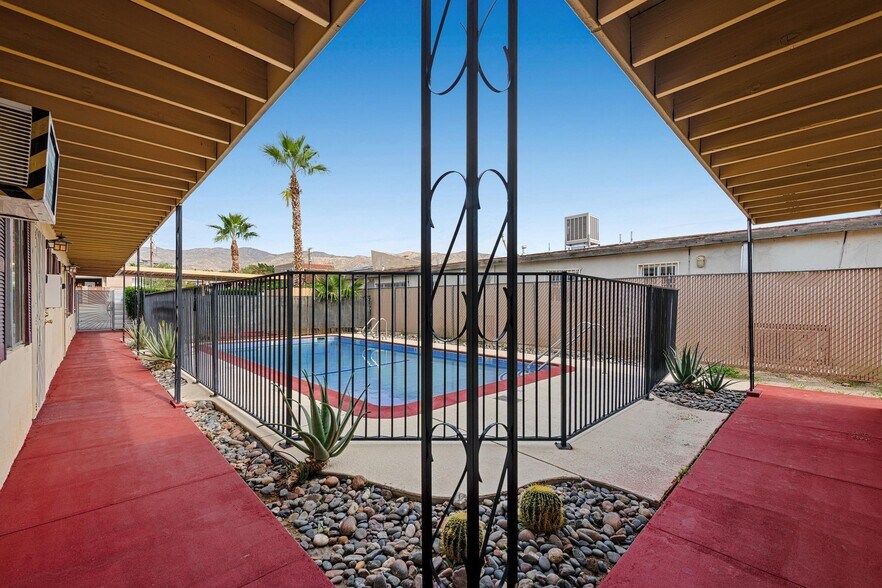More Photos Of 66665 1st St, Desert Hot Springs Apartments For Sale
