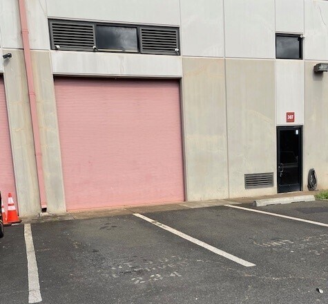 More Photos Of 94-1388 Moaniani St, Waipahu Warehouse For Lease