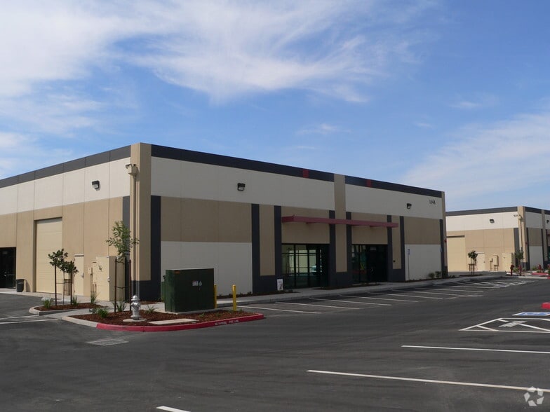 More Photos Of 1580 Santa Ana Ave, Sacramento Warehouse For Sale