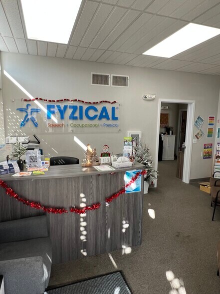 More Photos Of 2 Oakwood Park, Castle Rock Medical For Lease