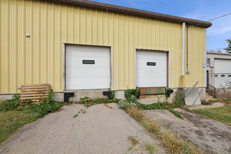 More Photos Of 3939 E 14th St, Des Moines Warehouse For Sale