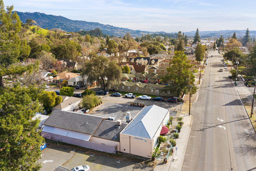 More Photos Of 504 N Cloverdale Blvd, Cloverdale General Retail For Sale