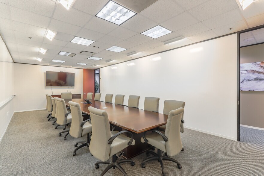 More Photos Of 100 Glenborough Dr, Houston Office For Lease