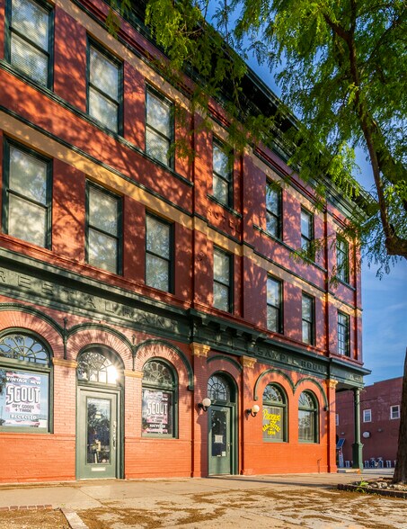 More Photos Of 1402 S 13th St, Omaha Apartments For Sale