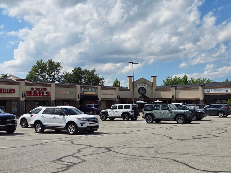 More Photos Of 1100-1140 N State Road 135, Greenwood Unknown For Lease