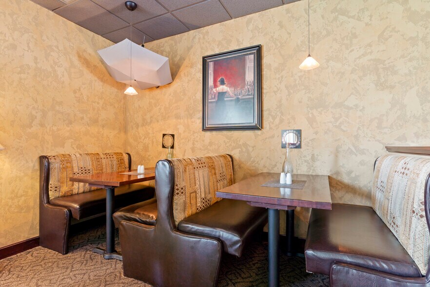 More Photos Of 824 Paul Bunyan, Bemidji Restaurant For Sale