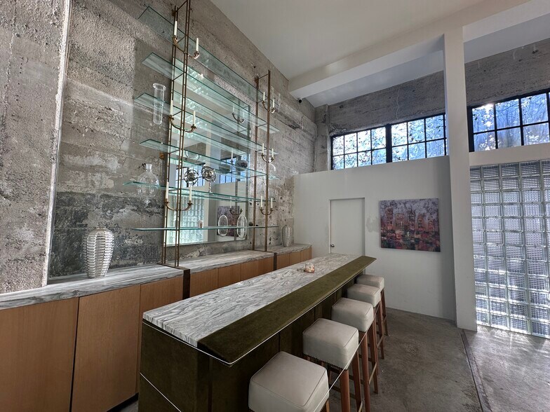 More Photos Of 30 Sheridan St, San Francisco Office For Sale