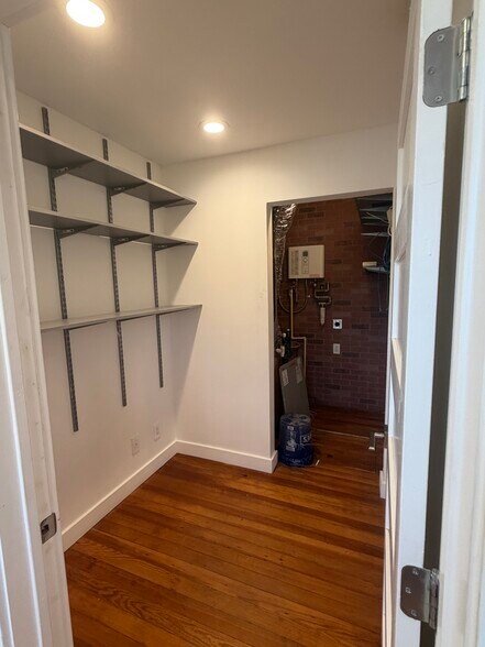 More Photos Of 418 Vine St, San Antonio Office Residential For Sale