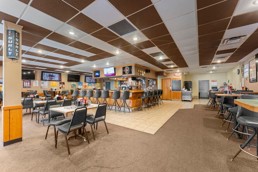 More Photos Of 118 Railroad Ave NE, Mora General Retail For Sale