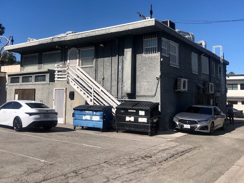 More Photos Of 15372-15374 Dickens St, Sherman Oaks Office Residential For Sale