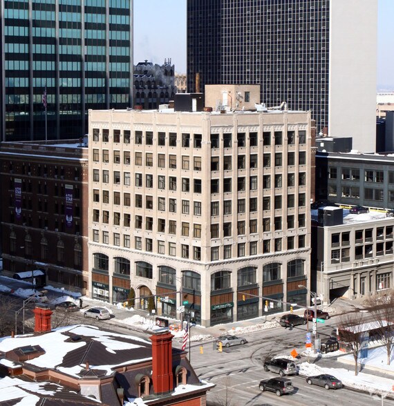 More Photos Of 150 E Broad St, Columbus Office For Lease