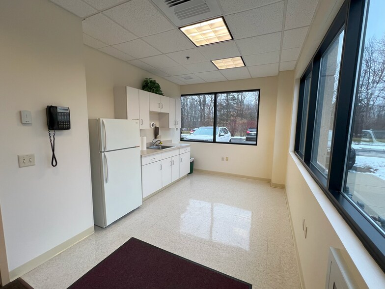 More Photos Of 265 Benton Dr, East Longmeadow Medical For Sale
