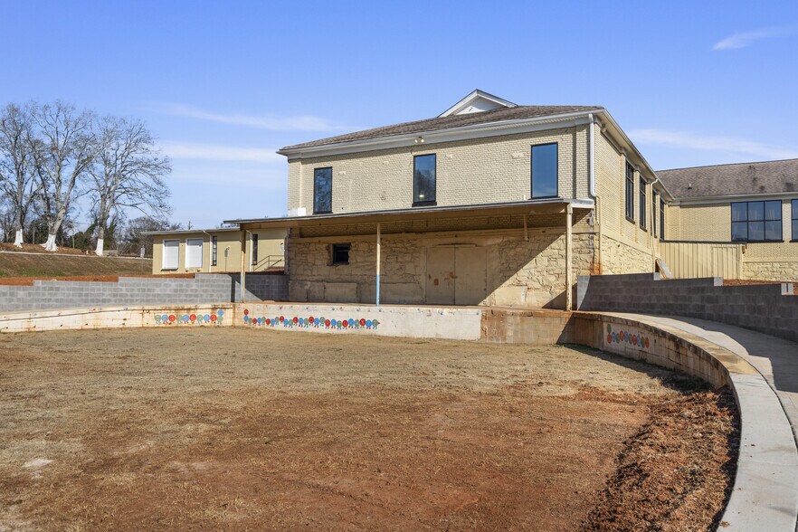 More Photos Of 3955 Highway 53, Hoschton Freestanding For Sale