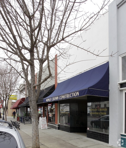 More Photos Of 411-419 Main St, Woodland Storefront For Lease