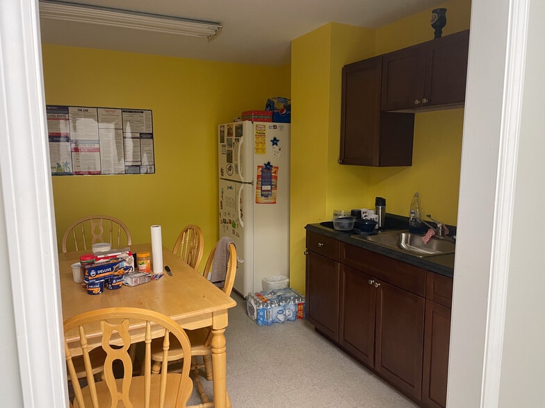 More Photos Of 2975 Brighton Henrietta Tl Rd, Rochester Light Manufacturing For Lease