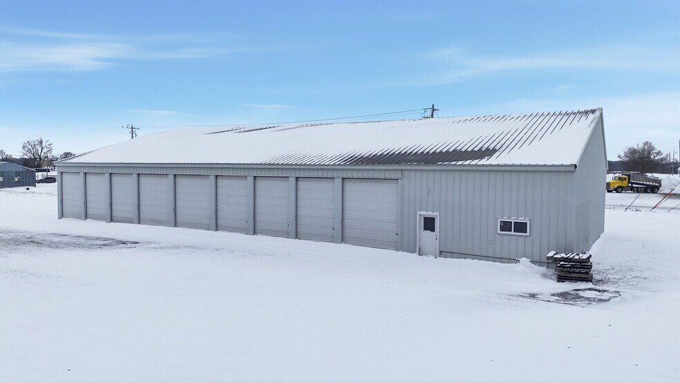 More Photos Of 602 3rd St, Perry Specialty For Sale