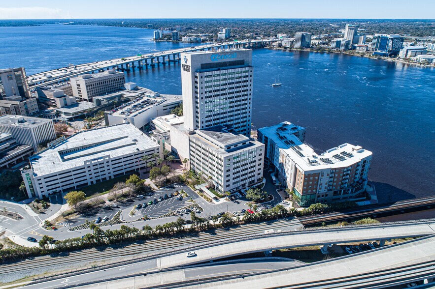 More Photos Of 841 Prudential Dr, Jacksonville Office For Lease