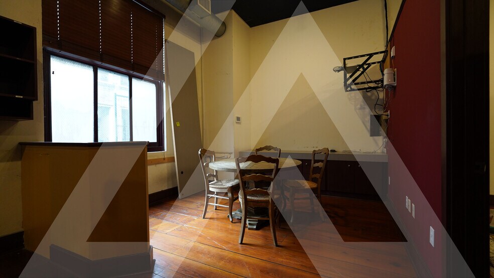 More Photos Of 912 Prairie St, Houston Office For Lease