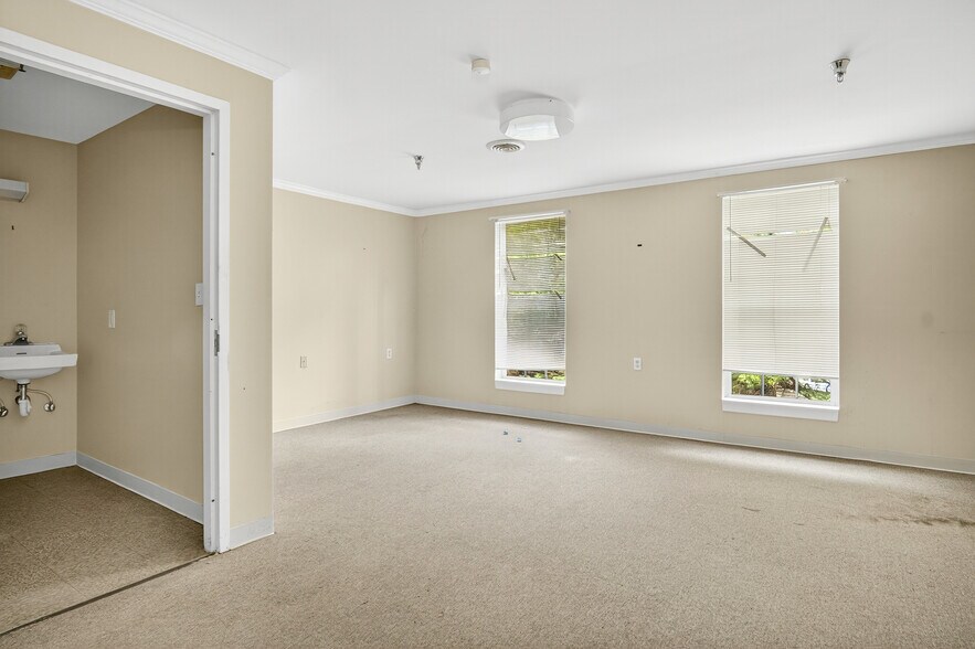 More Photos Of 306 S Allen Rd, Wake Forest Apartments For Sale