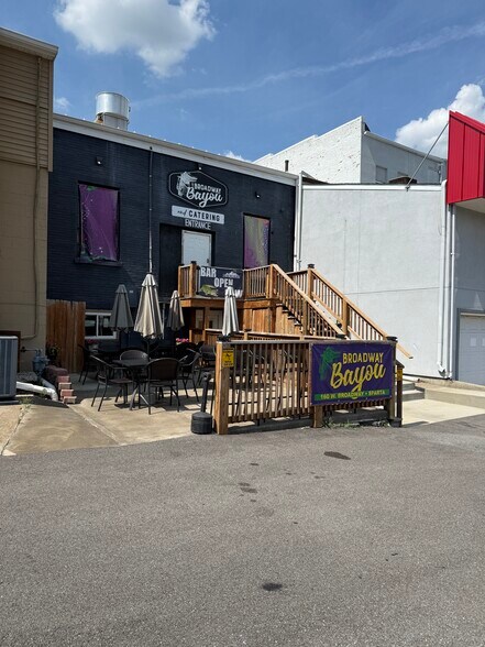 More Photos Of 160 W Broadway St, Sparta Restaurant For Sale