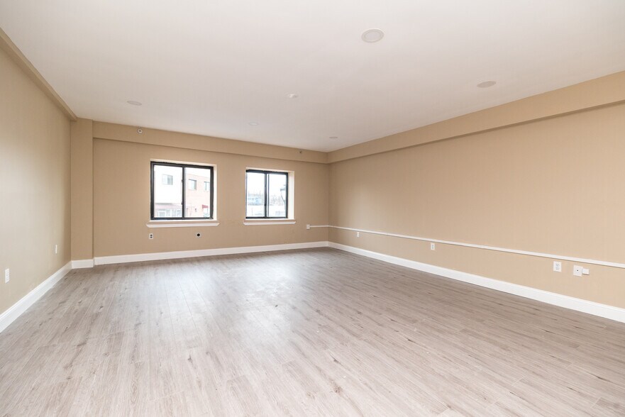 More Photos Of 314 Madison St, Lansdale Storefront Retail Residential For Lease