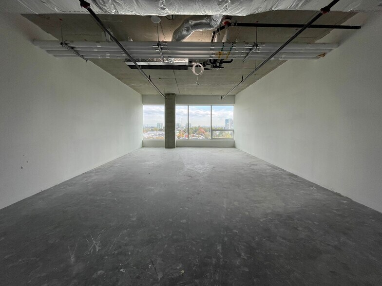 More Photos Of 7977 Lansdowne Rd, Richmond Office For Sale
