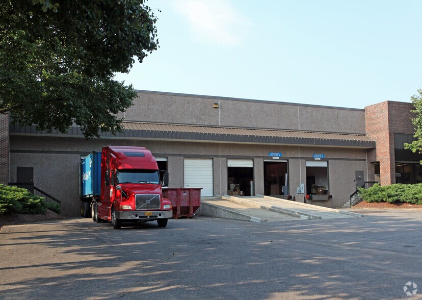 More Photos Of 4800 Southridge Blvd, Memphis Distribution For Lease