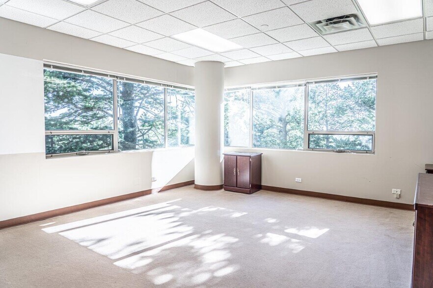 More Photos Of 433 Park Point Dr, Golden Office For Lease