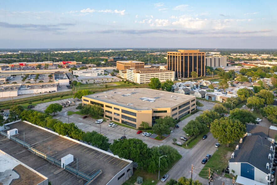 More Photos Of 7676 Hillmont St, Houston Office For Lease