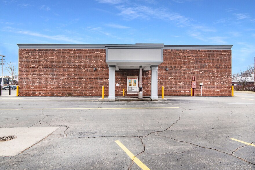 More Photos Of 11801 N Saginaw St, Mount Morris Freestanding For Lease