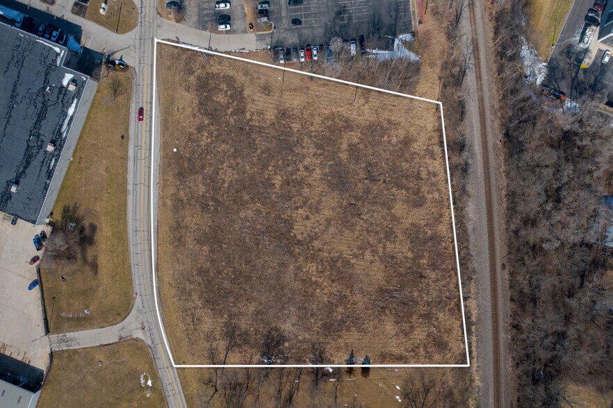 More Photos Of Industrial Parkway, Richmond Land For Sale