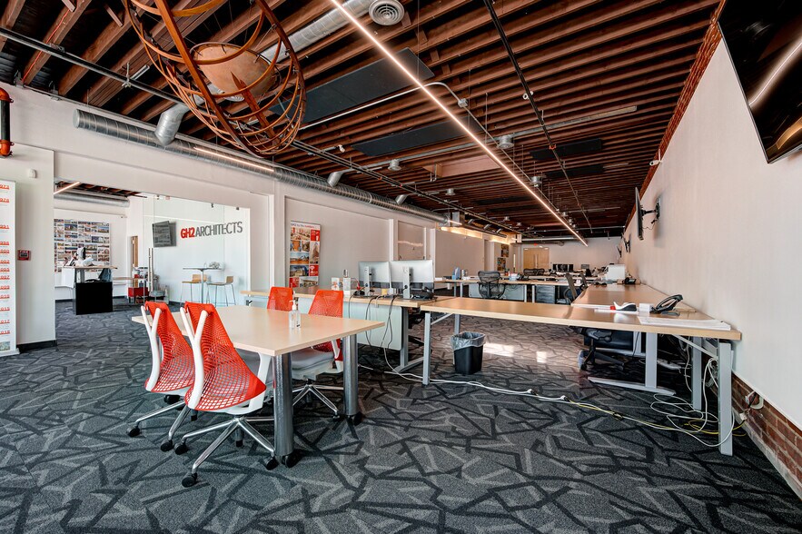 More Photos Of 706-708 W Sheridan Ave, Oklahoma City Office For Lease