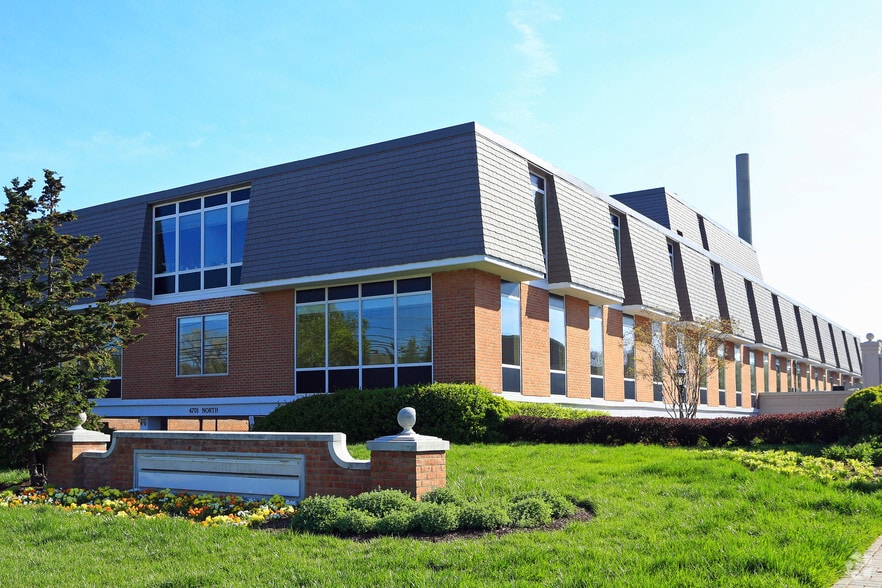 More Photos Of 4611-4701 Sangamore Rd, Bethesda Unknown For Lease