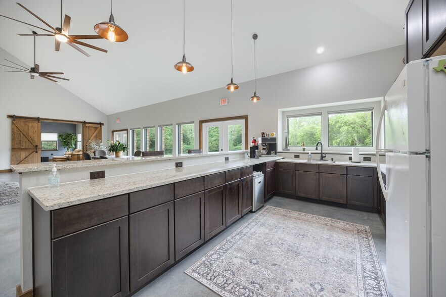 More Photos Of 299 W Eldorado Pky, McKinney Office For Sale