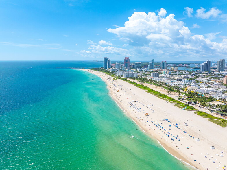 More Photos Of 124 11th St, Miami Beach Hotel For Sale