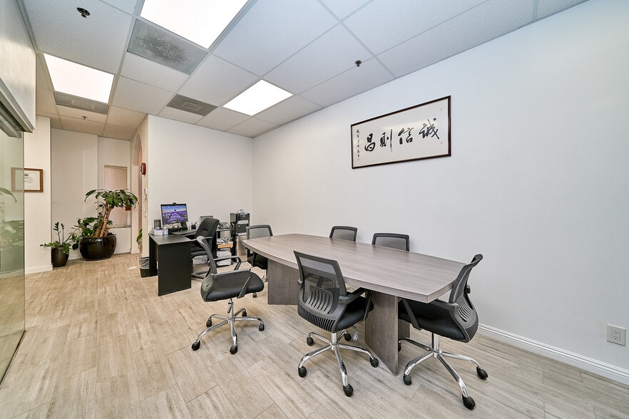 More Photos Of 308 S 1st Ave, Arcadia Apartments For Sale