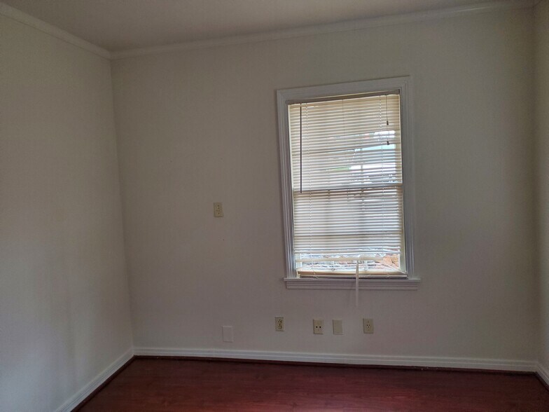 More Photos Of 726 Windy Hill Rd, Smyrna Loft Creative Space For Lease