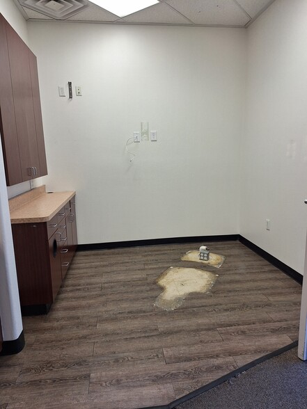 More Photos Of 2585 S Nellis Blvd, Las Vegas Freestanding For Lease