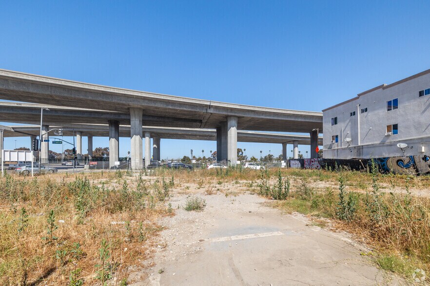 More Photos Of 311 W Imperial Hwy, Los Angeles Land For Sale