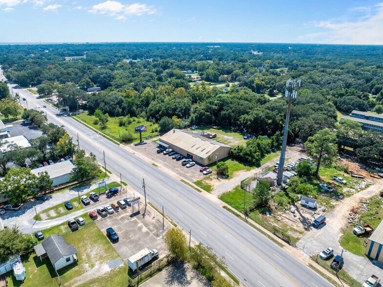 More Photos Of 4001 W St, Pensacola Distribution For Lease