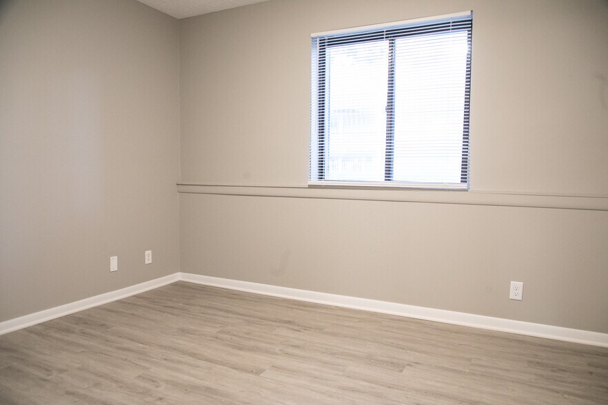 More Photos Of 4206 Frances St, Omaha Apartments For Sale