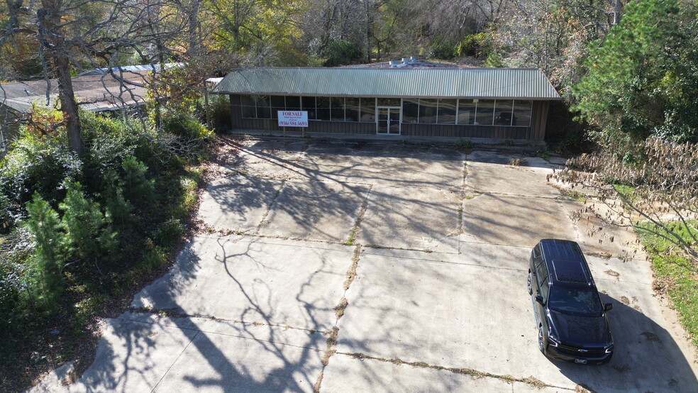 Primary Photo Of 610 Highway 190 East, Huntsville General Retail For Sale