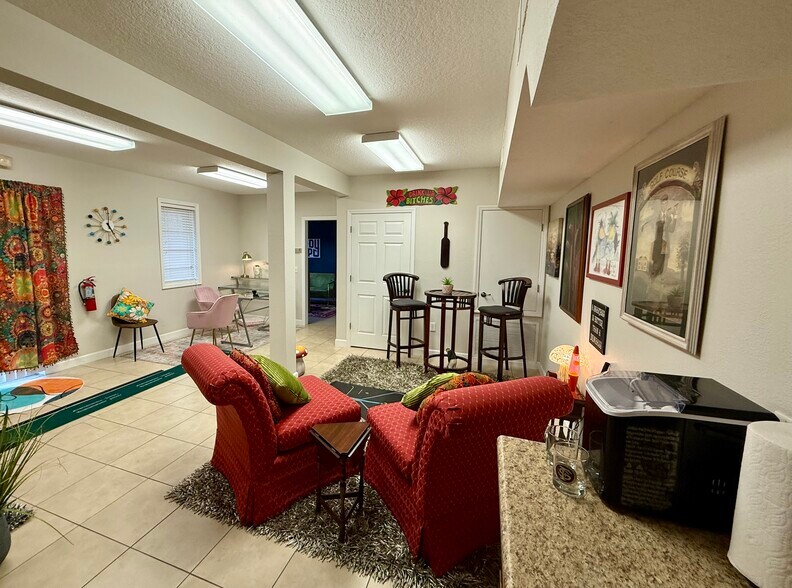 More Photos Of 2044 E Orange Avenue, Eustis Office For Lease