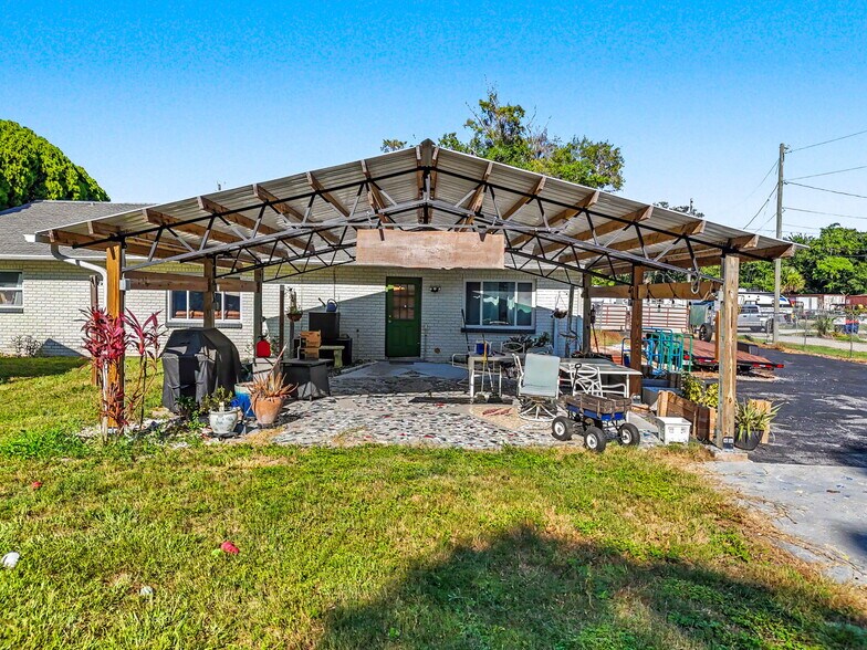 More Photos Of 7813 Leo Kidd Ave, Port Richey Flex For Sale