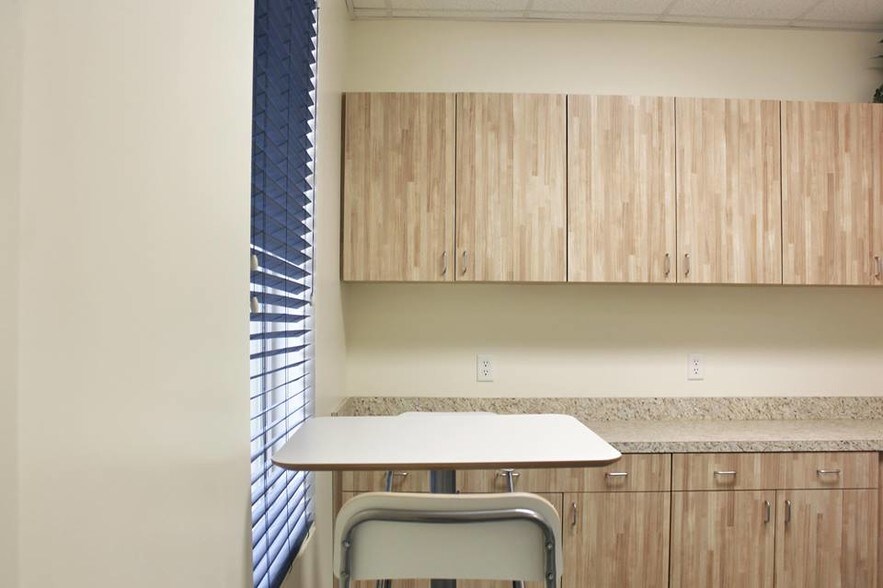 More Photos Of 524 Westgreen Blvd, Katy Medical For Lease